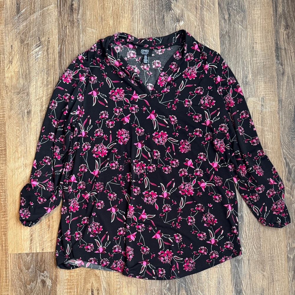 Jones New York Black and Pink Floral Blouse